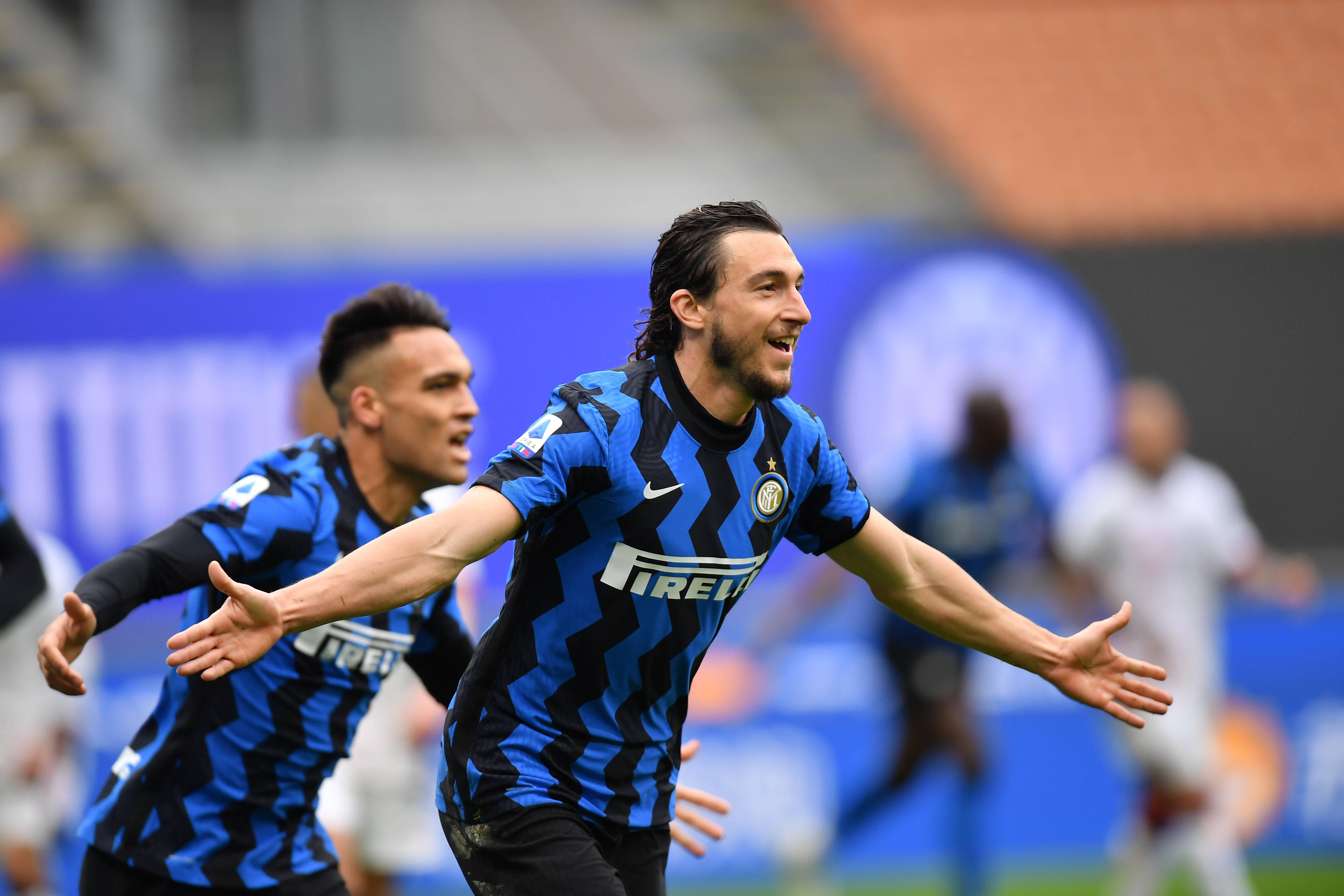 合同明夏到期，格策：我明年34岁了，若还能帮助球队就很积极（格策谈合同明夏到期：明年34岁，只要还能帮助球队就会继续积极）