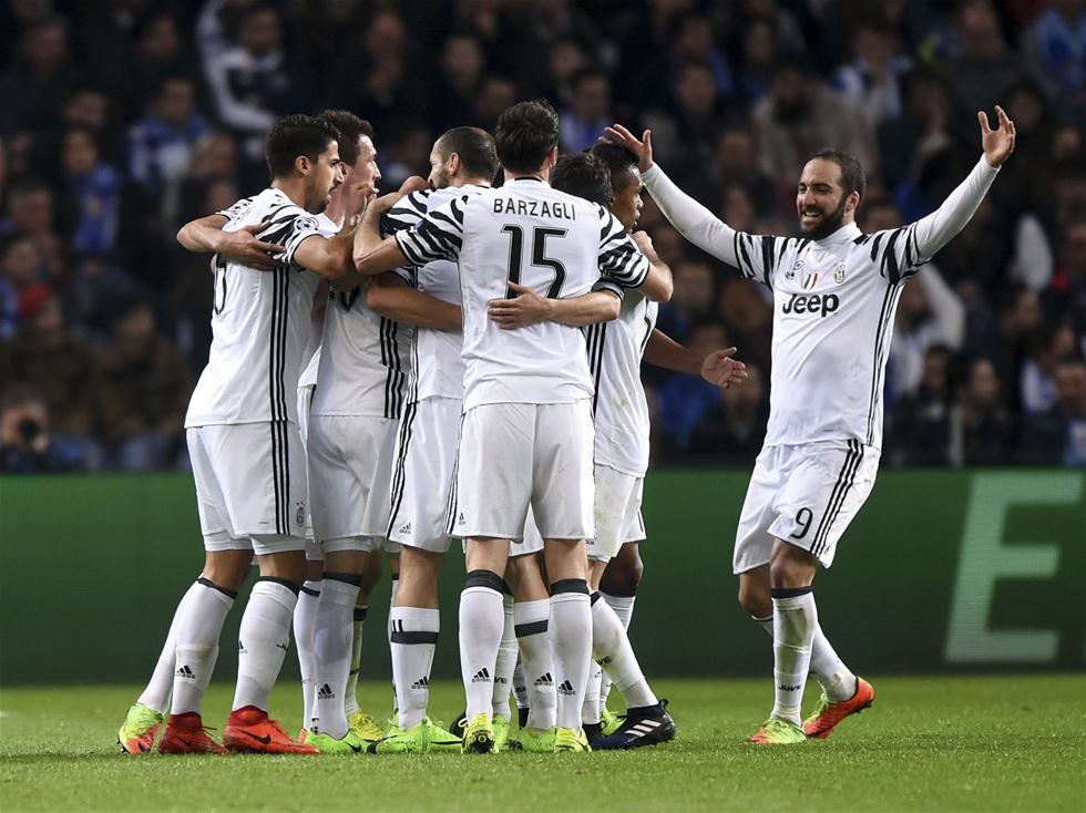 斯洛特：我没说过不会找萨拉赫谈；近三场联赛我们已经有改变（斯洛特澄清：从未表示不会与萨拉赫沟通，近三轮联赛球队已有变化）