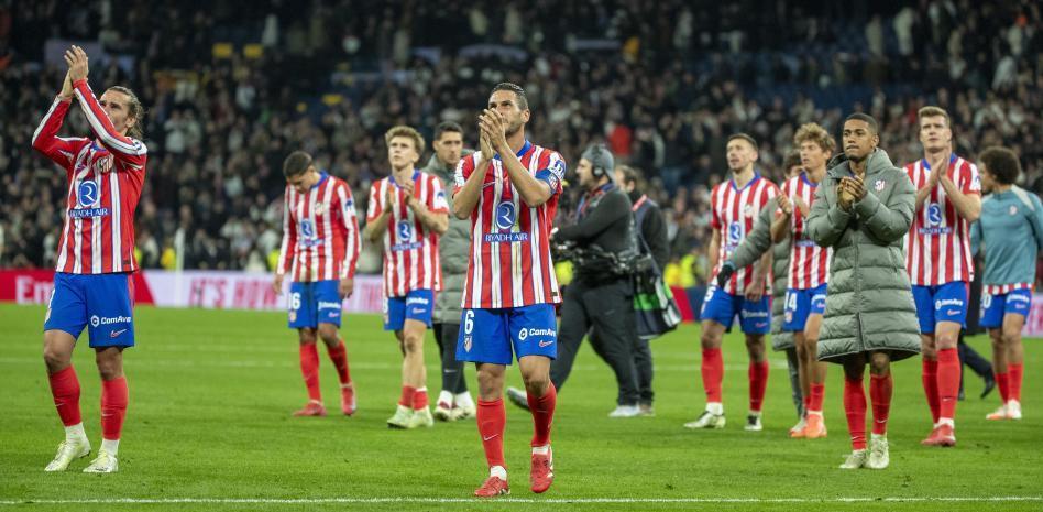 跟队：布伦特福德和桑德兰有意圣地亚哥，但球员想在米兰立足（布伦特福德与桑德兰有意圣地亚哥，但他更想留在米兰证明自己）