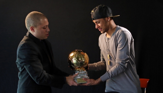 塞内加尔新一期名单：雅克松领衔，姆巴耶、马马杜-萨尔入选（塞内加尔新名单出炉：雅克松领衔，姆巴耶、马马杜-萨尔在列）