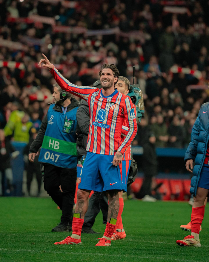 懂球译站｜在挪威小镇，一场以哈兰德为名的旅行（懂球译站｜挪威小镇的哈兰德之旅）