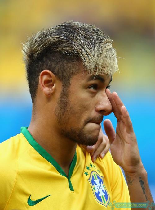 美记：马刺不愿放弃卡斯尔和哈珀，即便交易对象是字母哥（美媒：即使交易对象是字母哥，马刺也不愿送出卡斯尔和哈珀）