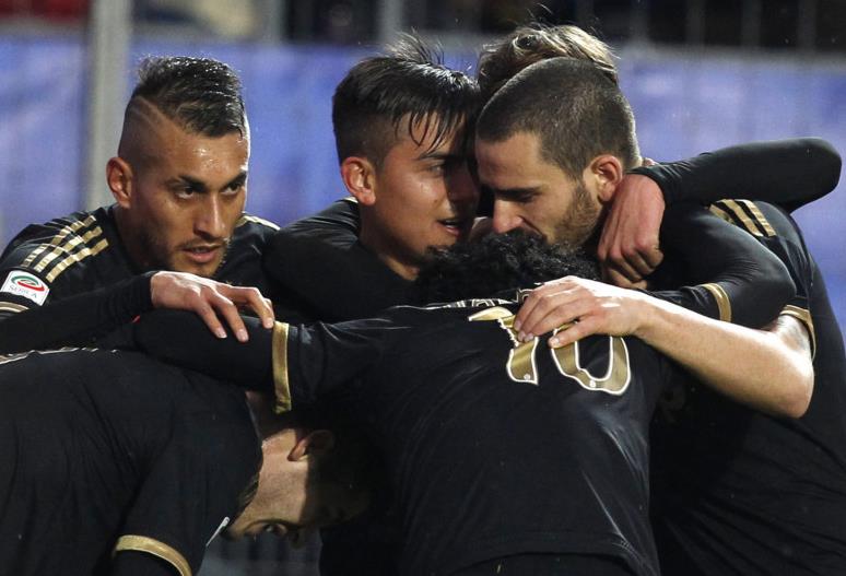 世体：将有2651名曼城球迷远征伯纳乌，球场将配备1700名安保（世体：2651名曼城球迷将赴伯纳乌，球场将部署1700名安保人员）