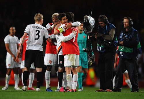 圣保罗官方：奥斯卡被确诊为迷走神经性晕厥，目前情况稳定（圣保罗官宣：奥斯卡确诊迷走神经性晕厥，情况稳定）