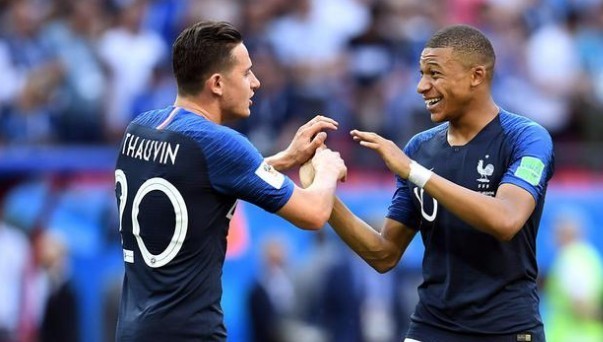 布伦森单场30+次数升至尼克斯队史第三，仅次于尤因和安东尼（布伦森30+场次升至尼克斯历史第三，仅逊尤因与安东尼）