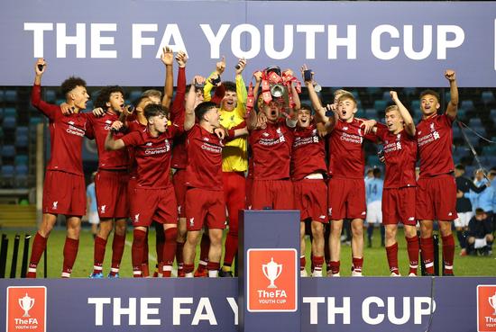 21世纪五大联赛外场球员出场时间榜：C罗、拉莫斯、梅西前3（21世纪五大联赛外场球员出场时长排行：C罗、拉莫斯、梅西位居前三）