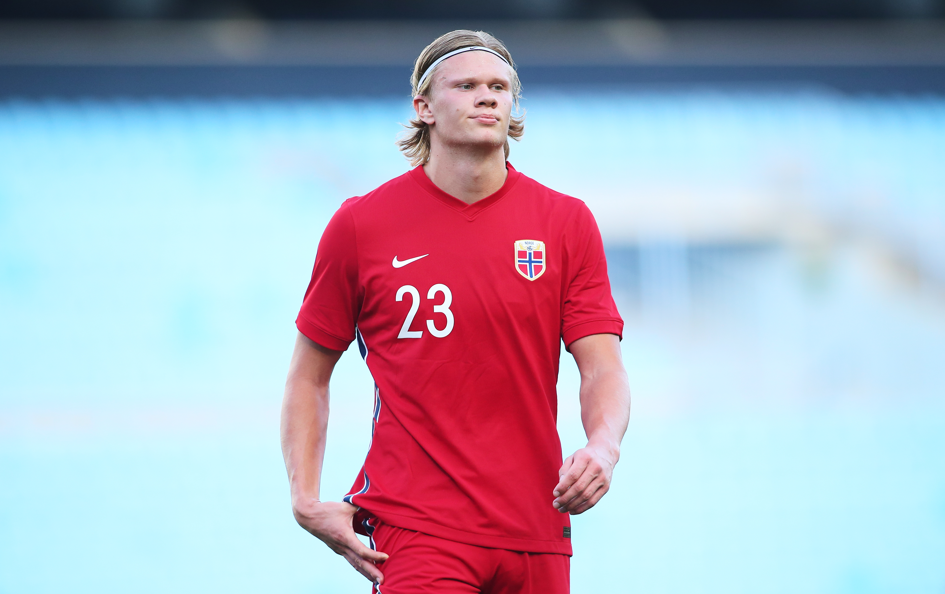 马竞vs皇家奥维耶多：格列兹曼、奥布拉克首发，龙东、卡索拉出战（马竞迎战皇家奥维耶多：格列兹曼、奥布拉克先发，龙东与卡索拉登场）