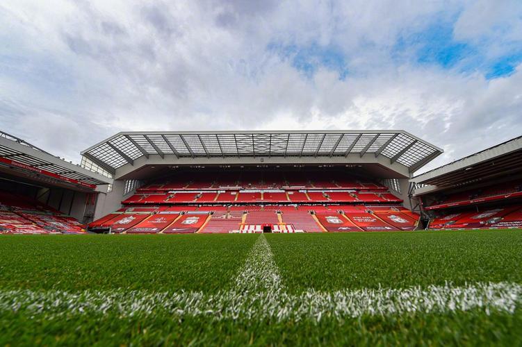 上海海港中超三连冠，但含金量极低，山东泰山明年是最大夺冠热门（上海海港中超三连冠成色不佳，山东泰山被看好为明年夺冠头号热门）