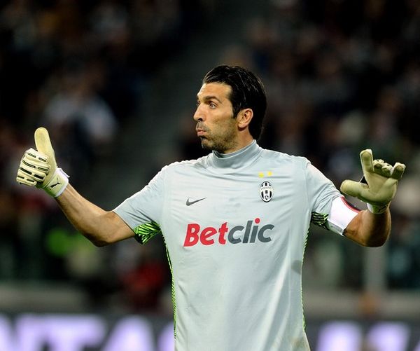 皇家奥维耶多vs巴列卡诺：龙东、卡索拉首发，勒热纳、塞尔希奥-卡梅略出战（皇家奥维耶多迎战巴列卡诺：龙东、卡索拉先发，勒热纳与塞尔希奥-卡梅略出场）