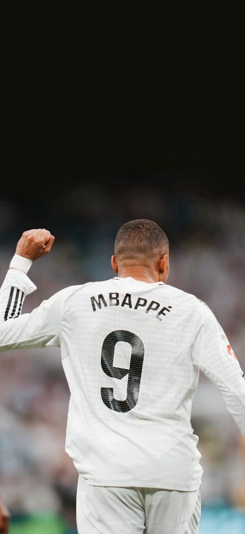 21到01！博洛尼亚晋级AC米兰遭绝杀，意甲八强格局生变（从2-1到0-1！博洛尼亚晋级、AC米兰遭绝杀，意甲八强版图重塑）