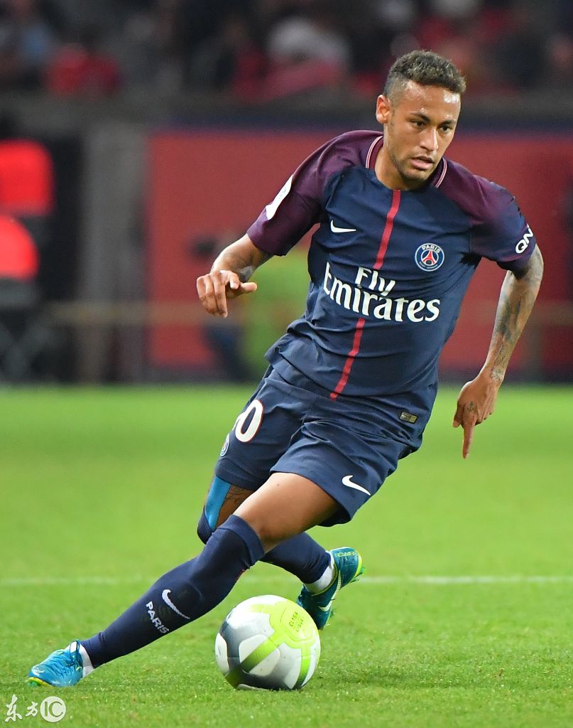 91球神仙数据！姆巴佩年度60球，冲C罗纪录，梅西纪录无人能破（91球神迹！姆巴佩年度轰60球直追C罗纪录，梅西纪录难以撼动）