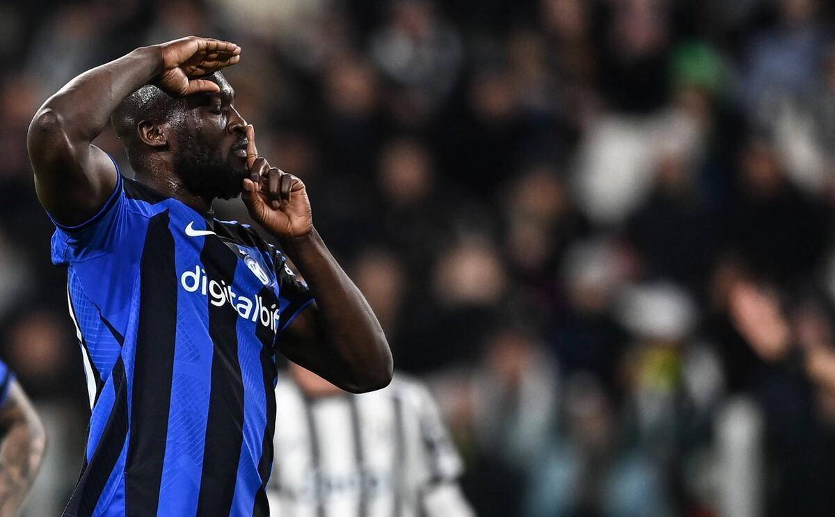 云南玉昆官宣续约赵宇豪徐宏杰 共绘足球新篇章（云南玉昆宣布与赵宇豪、徐宏杰续约 携手开启绿茵新征程）